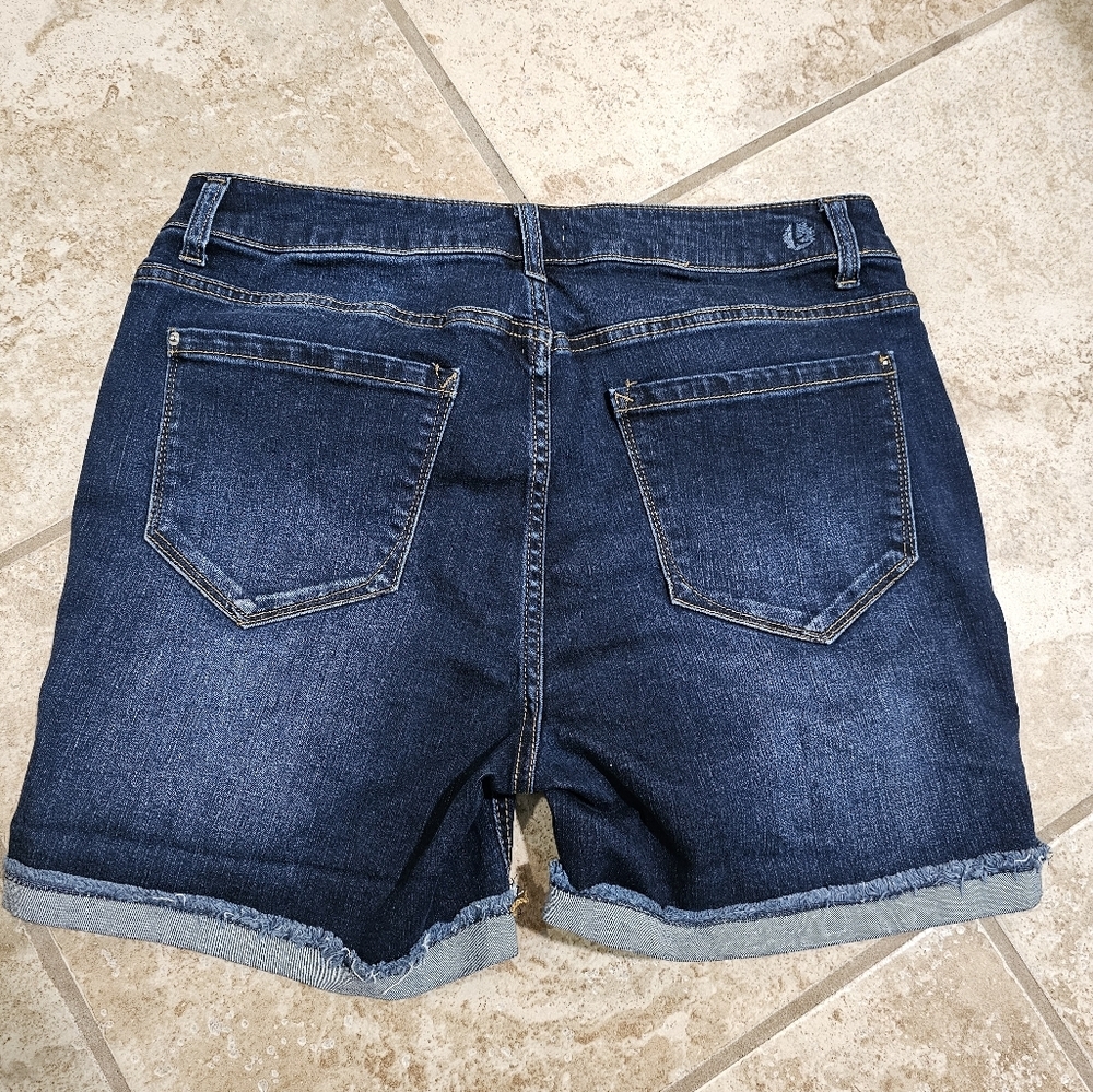 Kensie Womens Size 10 Denim Shorts Dark Wash Floral Rose Cutoff Statement Y2K - Picture 7 of 7